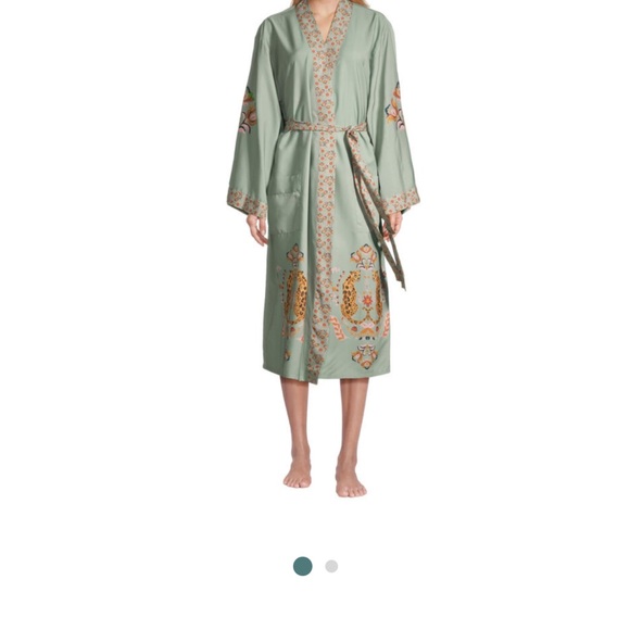 Shayla Laurel Green Satin Floral Cheetah Robe Big Cats Lounge Spa Relaxation OS - Picture 12 of 13